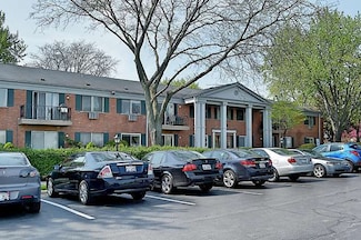 603 E Falcon Dr Unit A102, Arlington Heights, IL 60005