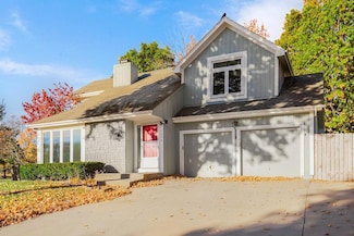 12604 S Brougham Dr, Olathe, KS 66062