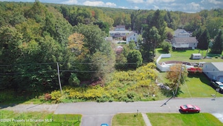 121 Delaware St, Simpson, PA 18407