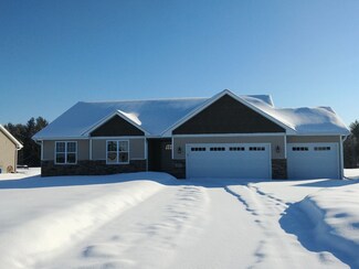 2637 Annamarie Dr, Kronenwetter, WI 54455