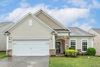 2410 Kinglass Dr, Fuquay Varina, NC 27526