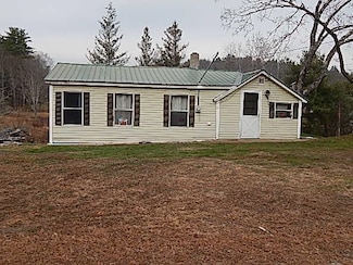 21 Clark Rd, Winchester, NH 03470