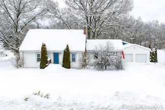 2288 Macarthur Rd, Muskegon, MI 49442