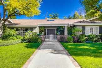 17631 Corinthian Dr, Encino, CA 91316