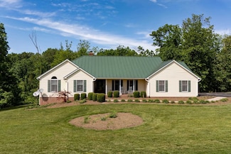 499 Mont View Ln, Luray, VA 22835