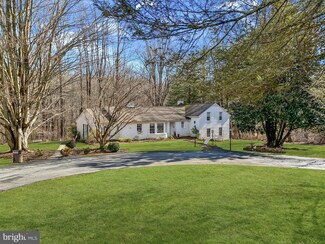 1113 Ashland Dr, Ashton, MD 20861