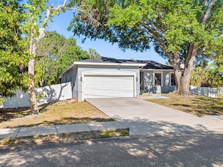 303 National Orange Ave, Oldsmar, FL 34677