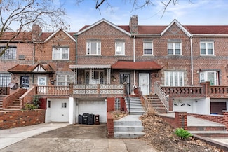 712 E 40th St, Brooklyn, NY 11210