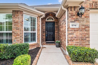 894 Witherby Ln, Lewisville, TX 75067
