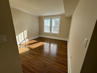 18 Short St Unit 3, Brookline, MA 02446