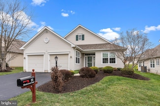 55 Bluebonnet Rd, Langhorne, PA 19047