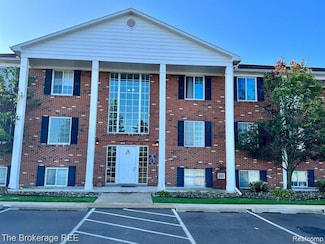 407 W Highland Rd Unit A4, Howell, MI 48843