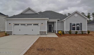 409 Montgomery Dr, Jacksonville, NC 28546