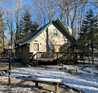 7759 Lake Shore Dr, Pocono Lake, PA 18347