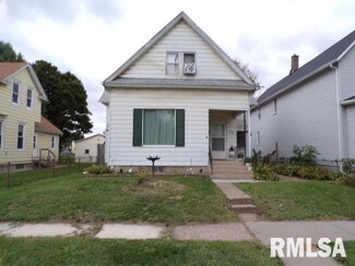 2348 Mckinley Ave, Davenport, IA 52802