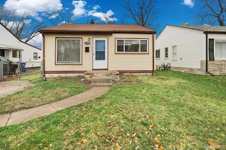 8499 Meadow Ave, Warren, MI 48089