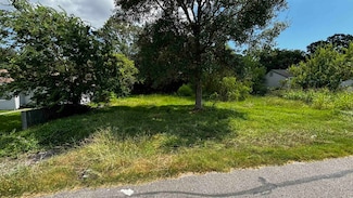 3138 Graves Ave, Groves, TX 77619