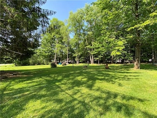 20 Oberg Ave, Mount Jewett, PA 16740