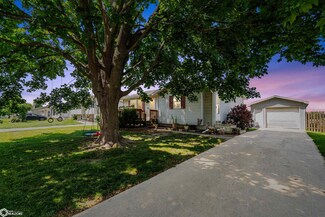 1205 Larkfield Ct, Marshalltown, IA 50158