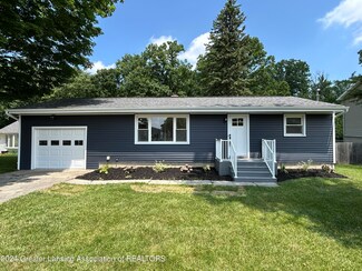 4522 Arden Rd, Lansing, MI 48917