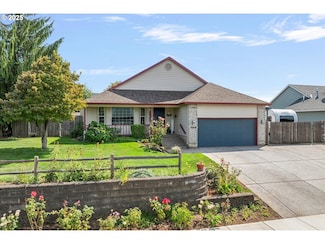 19370 Westwood Dr, Oregon City, OR 97045