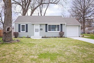 7632 Robinson St, Overland Park, KS 66204