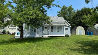 609 Columbus Ave, Grand Haven, MI 49417