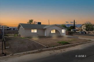 1107 W Yuma Cir, Safford, AZ 85546