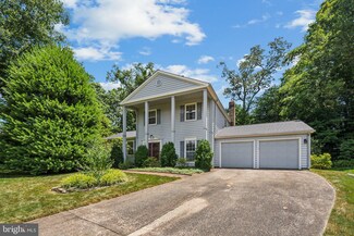 7801 Lowmoor Ct, Springfield, VA 22153