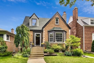 6033 N Kedvale Ave, Chicago, IL 60646