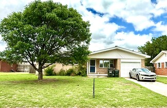 714 Cynthia Dr, Mooreland, OK 73852