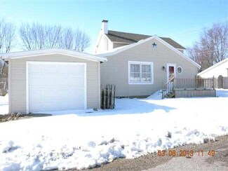 102 E 2nd St, Cromwell, IN 46732