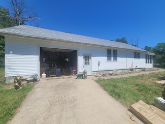 2014 Old Highway 71, Villisca, IA 50864