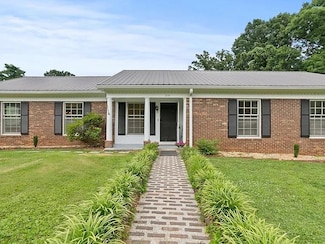 274 Logan Cir, Ellijay, GA 30540