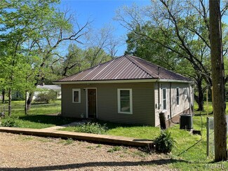 411 E Fir St, Piedmont, MO 63957