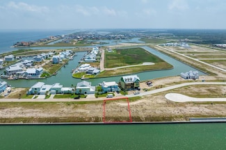 1046 N Isle Dr, Rockport, TX 78382
