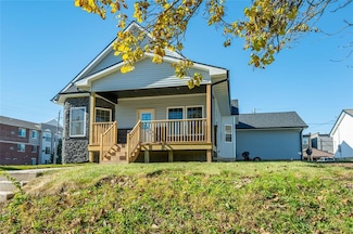 1404 E 19th St, Des Moines, IA 50316