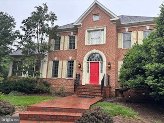 1066 Northfalls Ct, Great Falls, VA 22066
