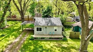 4120 Bunker Ave, West Bloomfield, MI 48323