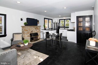 664 Cedar Ave, Franklinville, NJ 08322