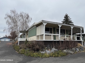 1130 N Wenas Rd Unit 22, Selah, WA 98942