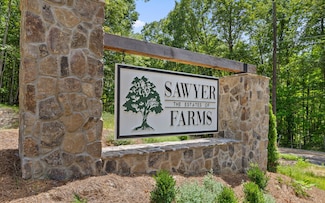 1805 Sawyer Farms Ln, Signal Mountain, TN 37377