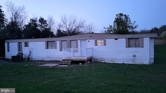 574 Myers Bridge Rd, Martinsburg, WV 25404