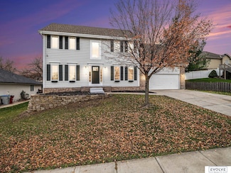 15721 Timberlane Dr, Omaha, NE 68136