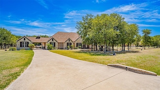 345 Sugartree Cir, Lipan, TX 76462