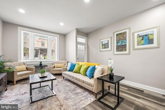 930 N 30th St, Philadelphia, PA 19130