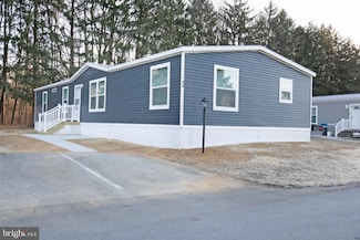 14 Clayton Dr, Clayton, DE 19938