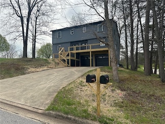 1113 Hillcrest St, Parkersburg, WV 26101