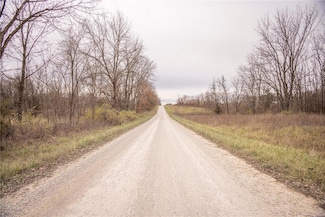 819 Monroe Rd, Paris, MO 65275