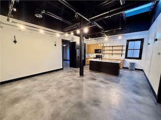 706 Gloucester St Unit B, Brunswick, GA 31520